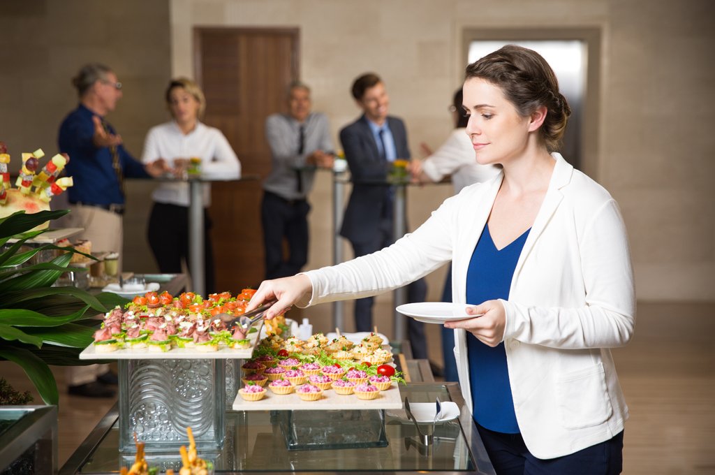 Corporate Catering Services That Support Workplace Culture and Productivity